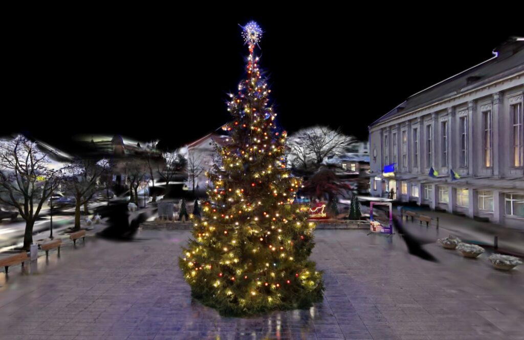 Gaussian splat Christmas tree!